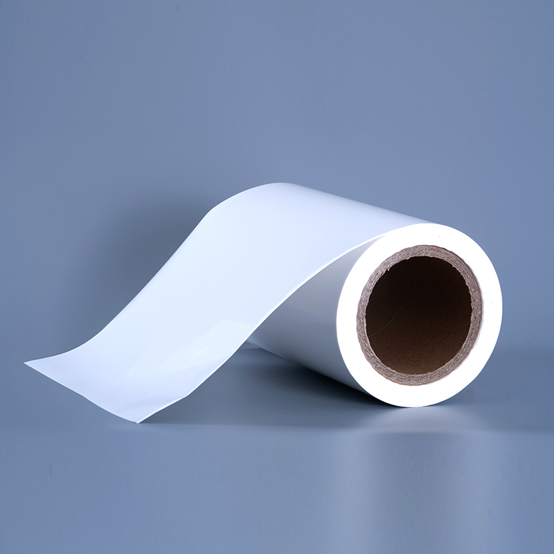 25mic lesklý PET vinylový filmový materiál štítků s akrylovým lepidlem Jumbo role pro inkoustový tisk