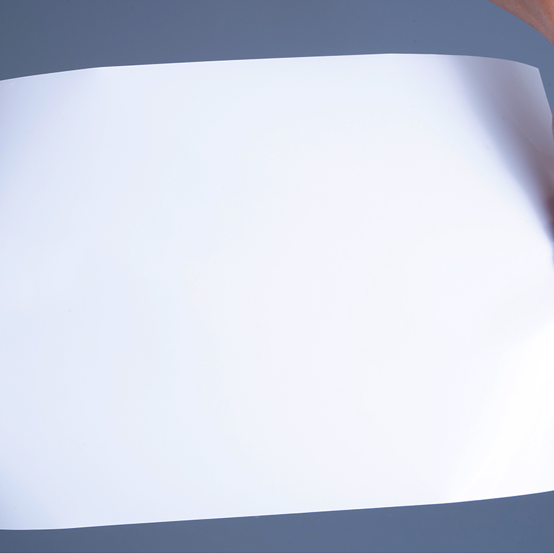 25mic lesklý PET vinylový filmový materiál štítků s akrylovým lepidlem Jumbo role pro inkoustový tisk