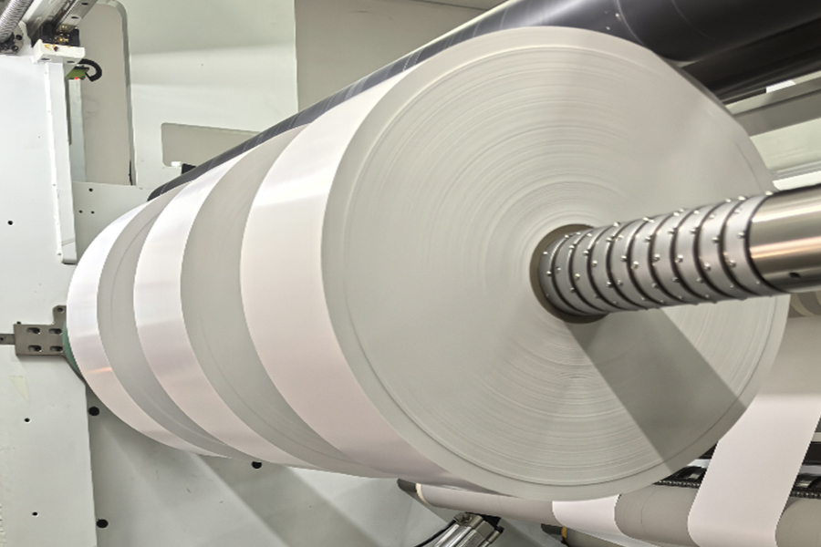 Silnější lepicí materiály štítků