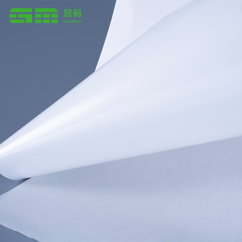 Role etiket ze syntetického papíru 75 mic Frozen PP s lepidlem Frozen