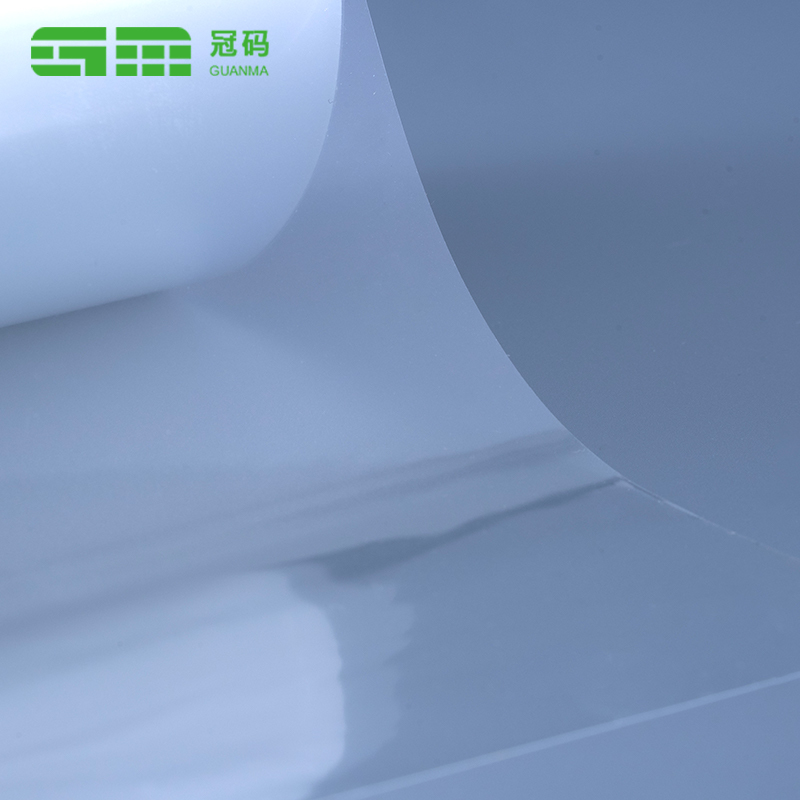 50mic průhledná samolepicí PP jumbo role s průhlednou vložkou pro zvířata